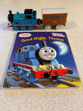 (2/$50) Good Night, Thomas Board Book & Vintage Thomas & Annie Connector Trains